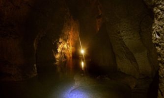کشف عمیق‌ترین غار زیر آبی جهان