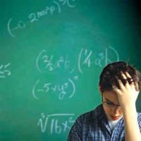 “پزشک ریاضی” دانش آموزان حساب گریز را معاینه می کند
