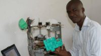 ساخت پرینتر سه بعدی با زباله‌ها توسط یک جوان آفریقایی