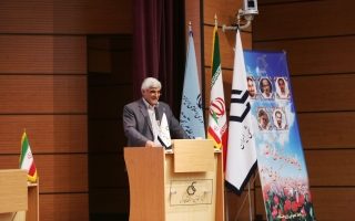 وزیر علوم اعلام کرد: رشد ۴۰ درصدی دانشمندان ایرانی در سه سال گذشته