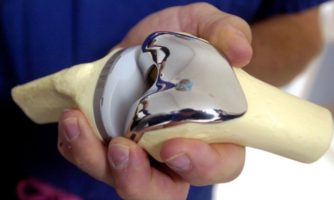 ساخت پروتز مفصل زانوی معلولان سنگین وزن توسط پژوهشگران «شریف»