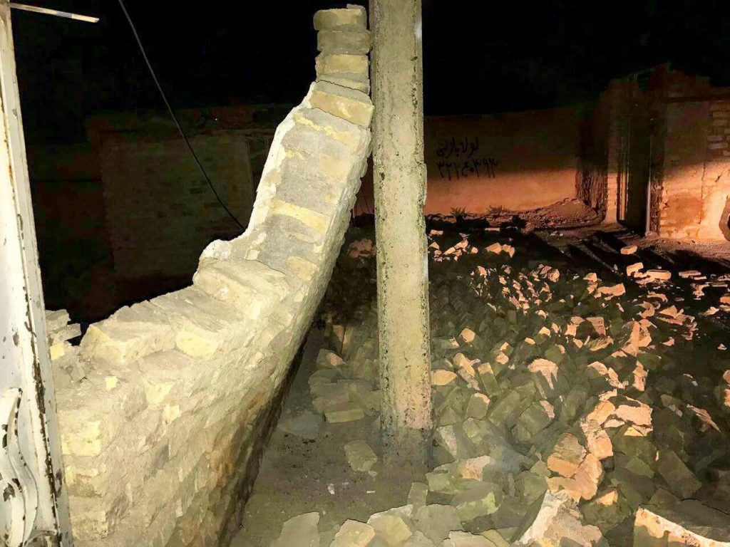 آخرین گزارش ها از خسارات زلزله امشب «پیش قلعه»