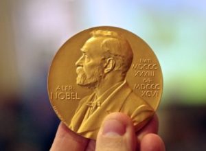 سه فیزیکدان با امواج گرانشی، برنده نوبل فیزیک ۲۰۱۷ شدند