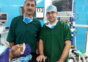 انجام نخستین عمل جراحی رباط صلیبی با هیپنوتیزم توسط پزشکان ایرانی