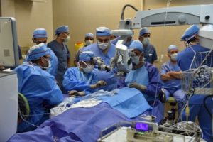 درمان نابینایی مطلق با نخستین جراحی پیوند شبکیه مصنوعی در کشور
