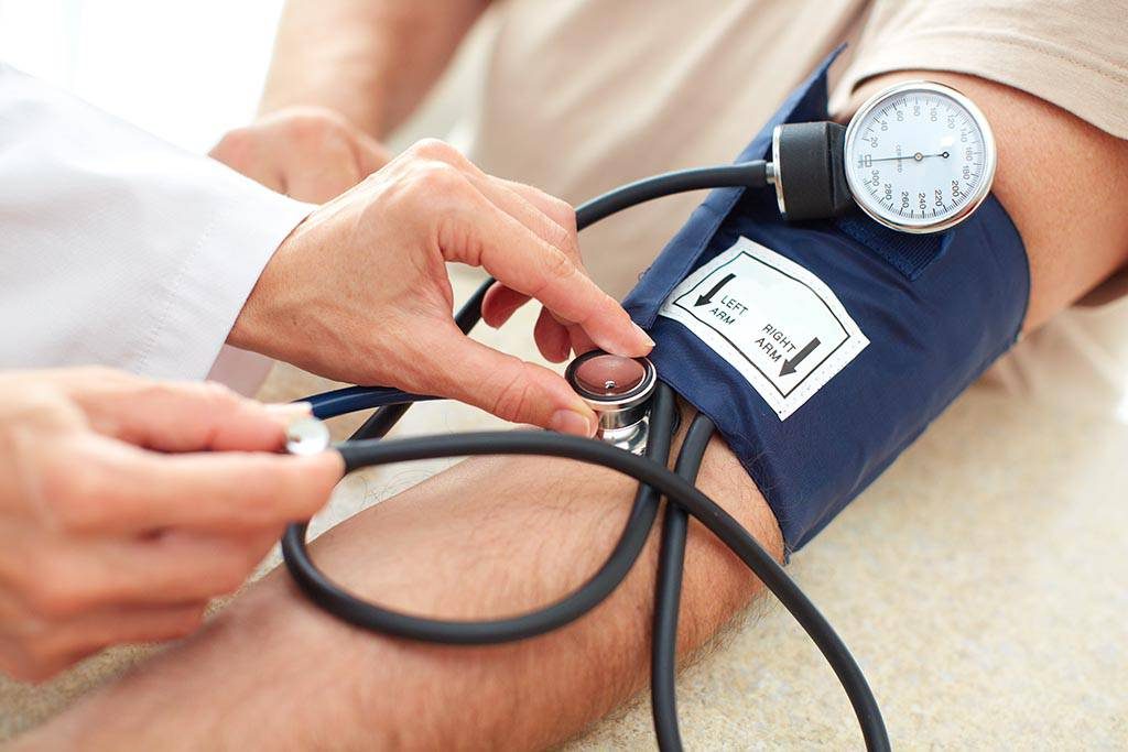تازه ترین نتایج مطالعه بار بیماری فشار خون در جهان اعلام شد/ هشدار جدی دکتر ملک زاده نسبت به  افزایش ۳۹ درصدی مرگهای ناشی از فشار خون بالا در ایران