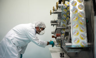 تولید آزمایشگاهی پلیمرهای افزودنی بتن های ویژه در کشور