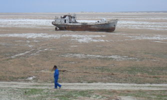 دامنه اثر توفان‌های نمکی دریاچه ارومیه بسیار کمتر از دریاچه آرال است