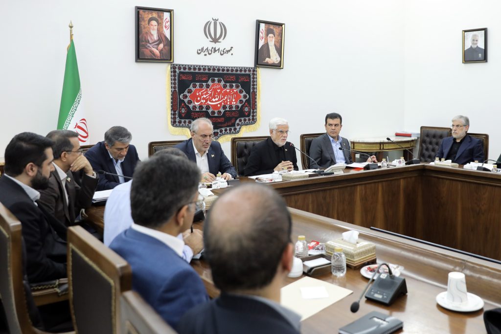 عارف خبر داد: برنامه «بلندمدت سه ساله» برای جبران عقب‌ماندگی چشم انداز ۲۰ ساله/کسب جایگاه اول منطقه در فناوری های پیشرفته تا پایان دولت