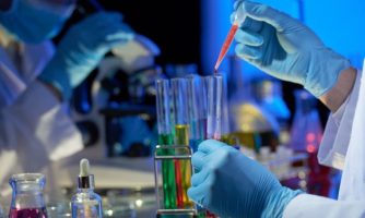 موافقت پزشکیان با اختصاص ۵۰۰ میلیون یورو به آزمایشگاه‌های دانشگاه‌ها/ایران در رتبه سوم تولید علم منطقه