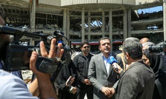 بازدید حسین افشین از دانشگاه صنعتی اصفهان